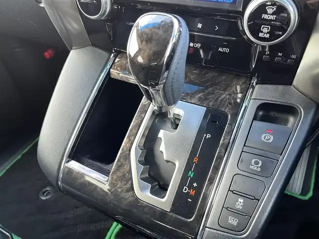 トヨタ アルファード S タイプゴールドⅡ 鳥取県 2021(令3)年 6.7万km ホワイトパールクリスタルシャイン ワンオーナー/純正9インチDPオーディオ/DVD/CD/USB/BT/バックカメラ/純正フリップダウンモニター/ビルトインETC/ドライブレコーダー/ハーフレザーシート/トヨタセーフティセンス/オートマチックハイビーム/レーダークルーズコントロール/レーンキープアシスト/両側パワースライドドア/クリアランスソナー/LEDヘットライト/LEDフォグライト/純正18インチアルミホイール/プッシュエンジンスタート/フロアマット/保証書・取扱説明書/スペアキー/スタットレス積込み/(タイヤ溝8部山)