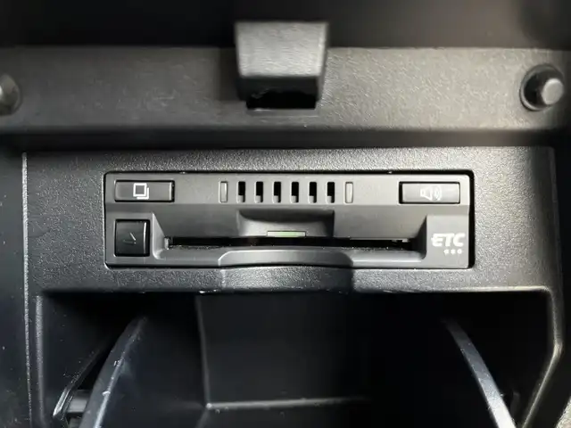 トヨタ アルファード S タイプゴールドⅡ 鳥取県 2021(令3)年 6.7万km ホワイトパールクリスタルシャイン ワンオーナー/純正9インチDPオーディオ/DVD/CD/USB/BT/バックカメラ/純正フリップダウンモニター/ビルトインETC/ドライブレコーダー/ハーフレザーシート/トヨタセーフティセンス/オートマチックハイビーム/レーダークルーズコントロール/レーンキープアシスト/両側パワースライドドア/クリアランスソナー/LEDヘットライト/LEDフォグライト/純正18インチアルミホイール/プッシュエンジンスタート/フロアマット/保証書・取扱説明書/スペアキー/スタットレス積込み/(タイヤ溝8部山)