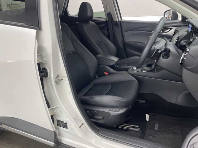 マツダ ＣＸ－３ 20SプロアクティブSパッケージ 宮崎県 2019(令1)年 4.3万km スノーフレイクホワイトパールマイカ i-ACTIVSENSE/〇スマートブレーキサポート/〇スマートシティブレーキサポート/〇ブラインドスポットモニター/〇車線逸脱警報システム/〇交通標識認識システム/〇ドライバーアテンションアラート/〇コーナーセンサー/〇オートマチックハイビーム/〇レーダークルーズコントロール/純正7インチナビ/フルセグTV/CD/DVD/Bluetooth/360°ビューモニター/ヘッドアップディスプレイ/ハーフレザーシート/シートヒーター/ハンドルヒーター/パドルシフト/LEDヘッドライト/純正18インチAW/ETC/アイドリングストップ/スマートキー×２/保証書/取扱説明書