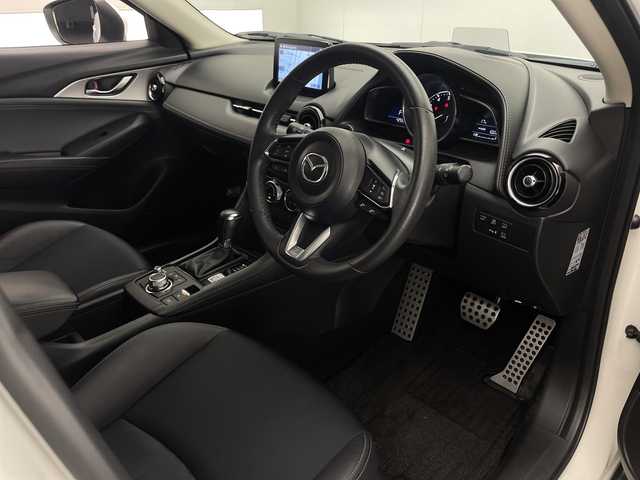 マツダ ＣＸ－３ 20SプロアクティブSパッケージ 宮崎県 2019(令1)年 4.3万km スノーフレイクホワイトパールマイカ i-ACTIVSENSE/〇スマートブレーキサポート/〇スマートシティブレーキサポート/〇ブラインドスポットモニター/〇車線逸脱警報システム/〇交通標識認識システム/〇ドライバーアテンションアラート/〇コーナーセンサー/〇オートマチックハイビーム/〇レーダークルーズコントロール/純正7インチナビ/フルセグTV/CD/DVD/Bluetooth/360°ビューモニター/ヘッドアップディスプレイ/ハーフレザーシート/シートヒーター/ハンドルヒーター/パドルシフト/LEDヘッドライト/純正18インチAW/ETC/アイドリングストップ/スマートキー×２/保証書/取扱説明書