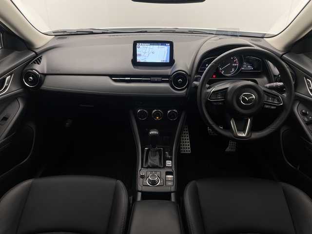 マツダ ＣＸ－３ 20SプロアクティブSパッケージ 宮崎県 2019(令1)年 4.3万km スノーフレイクホワイトパールマイカ i-ACTIVSENSE/〇スマートブレーキサポート/〇スマートシティブレーキサポート/〇ブラインドスポットモニター/〇車線逸脱警報システム/〇交通標識認識システム/〇ドライバーアテンションアラート/〇コーナーセンサー/〇オートマチックハイビーム/〇レーダークルーズコントロール/純正7インチナビ/フルセグTV/CD/DVD/Bluetooth/360°ビューモニター/ヘッドアップディスプレイ/ハーフレザーシート/シートヒーター/ハンドルヒーター/パドルシフト/LEDヘッドライト/純正18インチAW/ETC/アイドリングストップ/スマートキー×２/保証書/取扱説明書