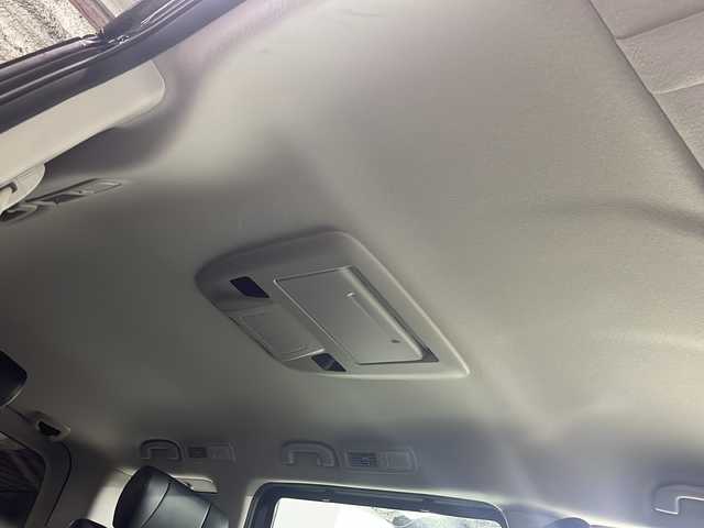 日産 エルグランド 250ハイウェイスターS 広島県 2017(平29)年 6.9万km ファントムブラック 禁煙車/純正ナビ/全周囲カメラ/後席フリップダウンモニター/純正エアロ/パワースライドドア/１００Ｖ給電/ＭＴモード付ＡＴシフト/ＥＴＣ/フルセグ/オットマン/クルーズコントロール/ＬＥＤヘッドライト/フォグランプ/エアバッグ(運転席/助手席/サイド/カーテン)/純正18インチアルミホイール(225/55/R18)