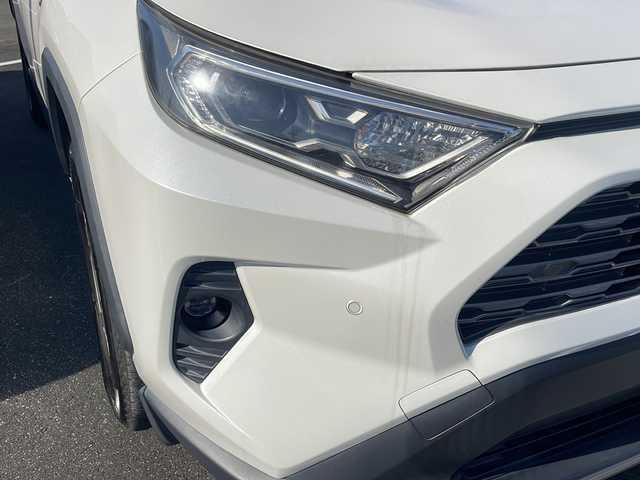 トヨタ ＲＡＶ４ ハイブリッドG 茨城県 2019(令1)年 7.8万km ホワイトパールクリスタルシャイン 純正SDナビ(Bluetooth/バックカメラ/フルセグTV)/クルーズコントロール/パワーシート/パワーバックドア/シートヒーター/レザーシート/ETC2.0/ドライブレコーダー/横滑り防止装置/コーナーセンサー/レーンキープアシスト/LEDオートライト/オートマチックハイビーム/カーテンエアバッグ/スマートキー/MTモード付AT/冷房AAC/USB入力端子/純正フロアマット/18インチ純正アルミホイール