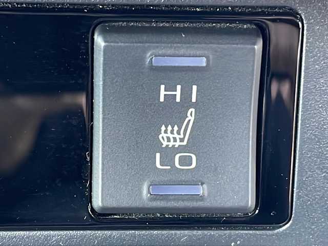 トヨタ ＲＡＶ４ ハイブリッドG 茨城県 2019(令1)年 7.8万km ホワイトパールクリスタルシャイン 純正SDナビ(Bluetooth/バックカメラ/フルセグTV)/クルーズコントロール/パワーシート/パワーバックドア/シートヒーター/レザーシート/ETC2.0/ドライブレコーダー/横滑り防止装置/コーナーセンサー/レーンキープアシスト/LEDオートライト/オートマチックハイビーム/カーテンエアバッグ/スマートキー/MTモード付AT/冷房AAC/USB入力端子/純正フロアマット/18インチ純正アルミホイール