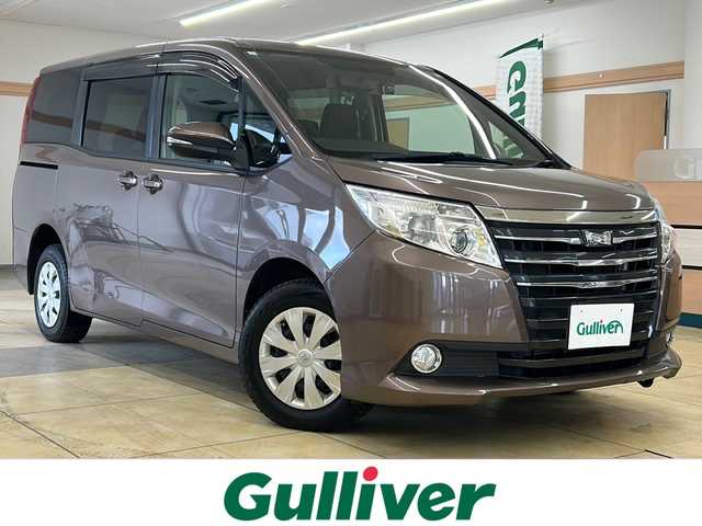 トヨタ ノア X 道央・札幌 2014(平26)年 6.6万km ダークシェリーマイカM ・4WD/・寒冷地仕様/・社外ナビ/フルセグTV/DVD/CD/BT/・バックカメラ/・ALPINEリヤフリップダウンモニター/・社外エンジンスターター/・ドライブレコーダー/・両側パワースライドドア/・アイドリングストップ/・ワイパーデアイサー/・ETC/・LEDヘッドライト/・フロントフォグ/・プッシュスタート/・スマートキー/・横滑り防止/・ドアバイザー/・電格ミラー/・夏タイヤ社外15インチAW積込