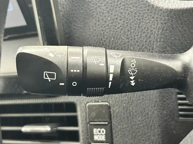 トヨタ ノア X 道央・札幌 2014(平26)年 6.6万km ダークシェリーマイカM ・4WD/・寒冷地仕様/・社外ナビ/フルセグTV/DVD/CD/BT/・バックカメラ/・ALPINEリヤフリップダウンモニター/・社外エンジンスターター/・ドライブレコーダー/・両側パワースライドドア/・アイドリングストップ/・ワイパーデアイサー/・ETC/・LEDヘッドライト/・フロントフォグ/・プッシュスタート/・スマートキー/・横滑り防止/・ドアバイザー/・電格ミラー/・夏タイヤ社外15インチAW積込