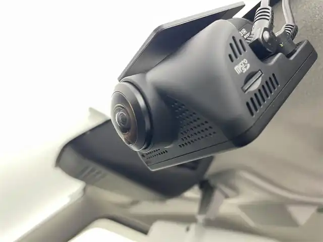 スズキ ジムニー XL 富山県 2022(令4)年 2.5万km ジャングルグリーン 4WD/社外ディスプレオーディオ（carrozzeria）/(AM/FM/USB/BT/AppleCarPlay/AndroidAuto)/carrozzeriaフロントスピーカー/バックカメラ/衝突被害軽減ブレーキ/レーンアシストキープ/ダウンヒルアシストコントロール/オートライト/社外GPS＆レーダー探知機（yupitaru　A310）/サイドミラーヒーター/シートシーター/ETC/ステアリングカバー/ドアバイザー/スマートキー/プッシュスタート/社外フロアマット/背面タイヤ