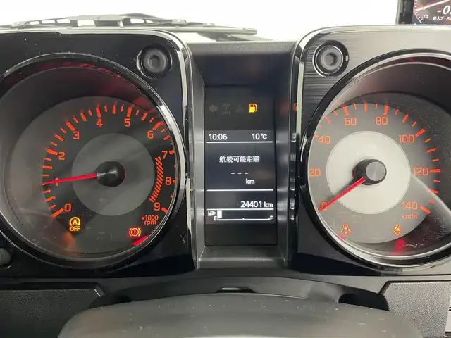 スズキ ジムニー XL 富山県 2022(令4)年 2.5万km ジャングルグリーン 4WD/社外ディスプレオーディオ（carrozzeria）/(AM/FM/USB/BT/AppleCarPlay/AndroidAuto)/carrozzeriaフロントスピーカー/バックカメラ/衝突被害軽減ブレーキ/レーンアシストキープ/ダウンヒルアシストコントロール/オートライト/社外GPS＆レーダー探知機（yupitaru　A310）/サイドミラーヒーター/シートシーター/ETC/ステアリングカバー/ドアバイザー/スマートキー/プッシュスタート/社外フロアマット/背面タイヤ