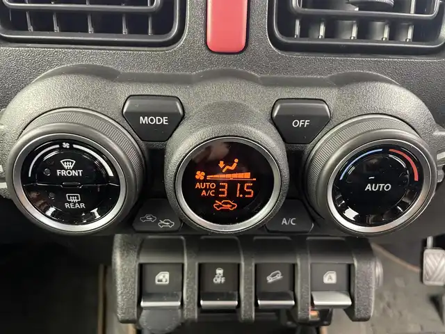 スズキ ジムニー XL 富山県 2022(令4)年 2.5万km ジャングルグリーン 4WD/社外ディスプレオーディオ（carrozzeria）/(AM/FM/USB/BT/AppleCarPlay/AndroidAuto)/carrozzeriaフロントスピーカー/バックカメラ/衝突被害軽減ブレーキ/レーンアシストキープ/ダウンヒルアシストコントロール/オートライト/社外GPS＆レーダー探知機（yupitaru　A310）/サイドミラーヒーター/シートシーター/ETC/ステアリングカバー/ドアバイザー/スマートキー/プッシュスタート/社外フロアマット/背面タイヤ