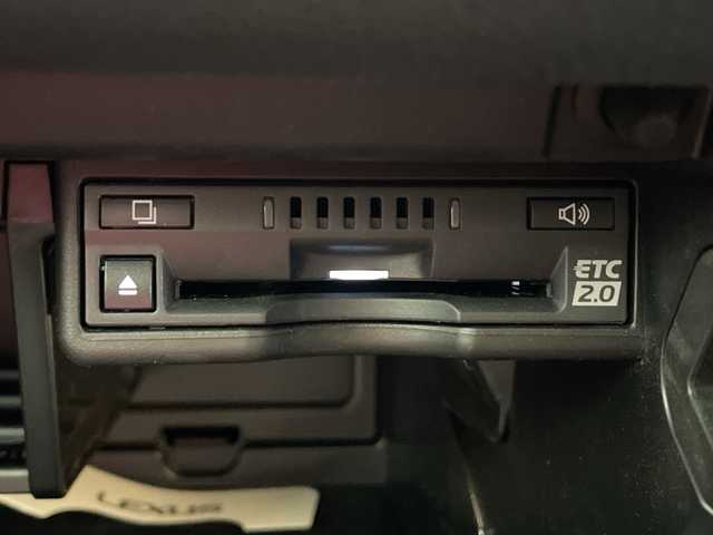 レクサス ＵＸ 250h Fスポーツ 鹿児島県 2020(令2)年 1.9万km ホワイトノーヴァガラスフレーク 純正10型ナビ/サンルーフ/三眼LEDヘッドライト/全方位カメラ/レーダークルーズコントロール/シートヒーター/エアシート/バックカメラ/パワーシート/ヘッドアップディスプレイ/コーナーセンサー/純正アルミホイール/ルーフレール/ETC2.0/ブラインドスポットモニター/パドルシフト/ステアリングヒーター/オートマチックハイビーム/ドライブレコーダー/衝突軽減システム/フルセグ/CD DVD/Bluetooth/ステアリングスイッチ/スマートキー/プッシュスタート