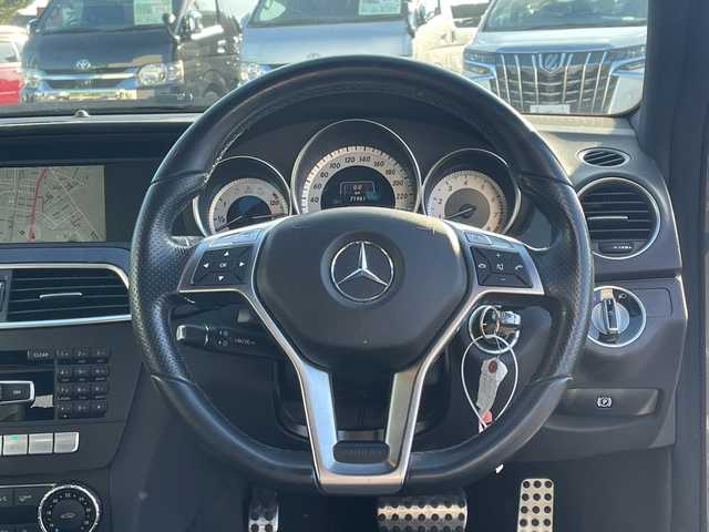 メルセデス・ベンツ Ｃ２００ ブルーエフィシェンシーW AVG 千葉県 2013(平25)年 7.2万km マグネタイトブラック ＡＭＧスポーツパッケージ　ナビ　バックカメラ　フルセグＴＶ　ＢＴ　ハーフレザー　メモリーパワーシート　ウッドパネル　パドルシフト　ルーフレール　ＡＭＧ１７インチアルミホイール　ＡＭＧフロアマット