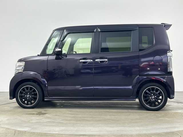 ホンダ Ｎ ＢＯＸ カスタム ターボ SSブラックSパッケージ 兵庫県 2017(平29)年 5万km パープル ・純正ナビ（フルセグ・BT・DVD）/・バックカメラ/・両側パワースライドドア/・シティブレーキアクティブシステム/・ビルトインETC/・パドルシフト/・ドライブレコーダ―/・ステアリングスイッチ/・クルーズコントロール/・スマートキー/・スペアキー/・プッシュスタート/・HIDヘッドライト/・フォグランプ/・オートライト/・ハーフレザー/・シートヒーター/・純正15インチアルミホイール/・純正フロアマット/・保証書/・取扱説明書