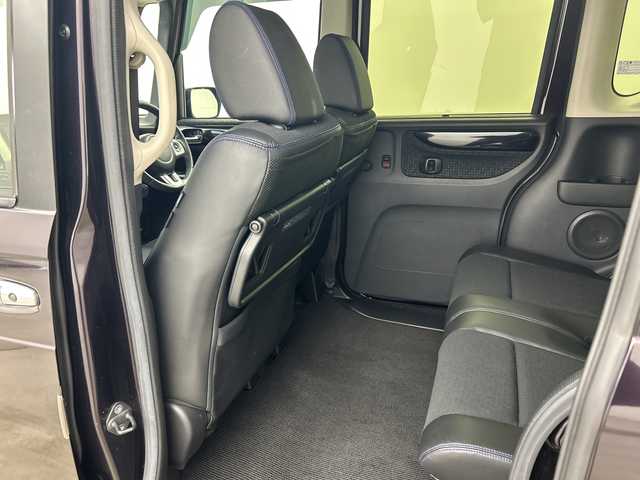 ホンダ Ｎ ＢＯＸ カスタム ターボ SSブラックSパッケージ 兵庫県 2017(平29)年 5万km パープル ・純正ナビ（フルセグ・BT・DVD）/・バックカメラ/・両側パワースライドドア/・シティブレーキアクティブシステム/・ビルトインETC/・パドルシフト/・ドライブレコーダ―/・ステアリングスイッチ/・クルーズコントロール/・スマートキー/・スペアキー/・プッシュスタート/・HIDヘッドライト/・フォグランプ/・オートライト/・ハーフレザー/・シートヒーター/・純正15インチアルミホイール/・純正フロアマット/・保証書/・取扱説明書