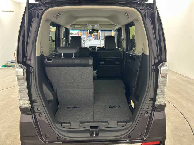 ホンダ Ｎ ＢＯＸ カスタム ターボ SSブラックSパッケージ 兵庫県 2017(平29)年 5万km パープル ・純正ナビ（フルセグ・BT・DVD）/・バックカメラ/・両側パワースライドドア/・シティブレーキアクティブシステム/・ビルトインETC/・パドルシフト/・ドライブレコーダ―/・ステアリングスイッチ/・クルーズコントロール/・スマートキー/・スペアキー/・プッシュスタート/・HIDヘッドライト/・フォグランプ/・オートライト/・ハーフレザー/・シートヒーター/・純正15インチアルミホイール/・純正フロアマット/・保証書/・取扱説明書