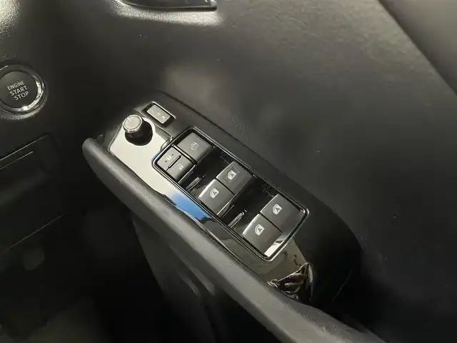 トヨタ アルファード S 千葉県 2015(平27)年 3.7万km ホワイトパールクリスタルシャイン 禁煙車/クリアランスソナー/クルーズコントロール/片側パワースライドドア/アルパイン１２.８型フリップダウンモニター/純正９型メモリナビ/・型番：NSZT-Y64T/・CD/DVD/Bluetooth/フルセグTV/・バックカメラ/・ビルトインETC/革巻きステアリング/・ステアリングスイッチ/MT付きAT/レザー風シートカバー/電子パーキング/・ブレーキホールド/社外フロアマット/純正１８インチAW/オートライト/・LEDヘッドライト/・フォグランプ