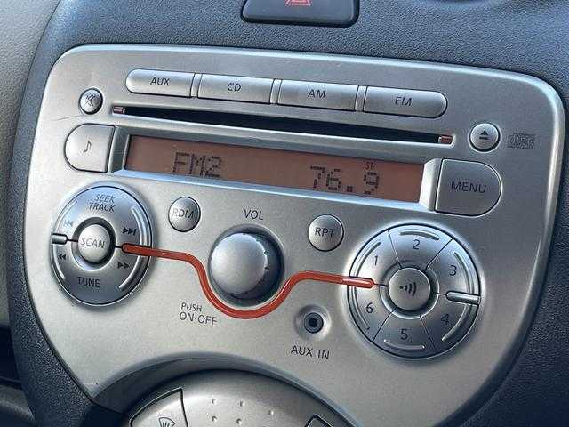 日産 マーチ 12G 山形県 2011(平23)年 9.6万km ブリリアントシルバー 純正オーディオ/　　【CD/AUX】/オートライト/14インチアルミホイール/電動格納ミラー/純正フロアマット/パワーステアリング/パワーウィンドウ/エンジンスタートボタン/スマートキー/ETC