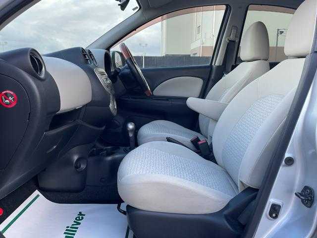 日産 マーチ 12G 山形県 2011(平23)年 9.6万km ブリリアントシルバー 純正オーディオ/　　【CD/AUX】/オートライト/14インチアルミホイール/電動格納ミラー/純正フロアマット/パワーステアリング/パワーウィンドウ/エンジンスタートボタン/スマートキー/ETC