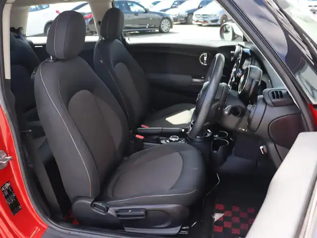 ＭＩＮＩ ミニ クーパー 長野県 2015(平27)年 3.9万km 赤 ・ペッパーＰＫＧ　/・純正ナビ　/・バックカメラ　/・純正１５ＡＷ　/・横滑り防止　/・ライト／ＭＩＮＩエキサイトメントＰＫＧ　/・ＭＩＮＩドライビングモード/・アイドリングストップ