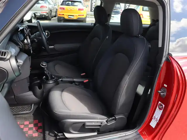 ＭＩＮＩ ミニ クーパー 長野県 2015(平27)年 3.9万km 赤 ・ペッパーＰＫＧ　/・純正ナビ　/・バックカメラ　/・純正１５ＡＷ　/・横滑り防止　/・ライト／ＭＩＮＩエキサイトメントＰＫＧ　/・ＭＩＮＩドライビングモード/・アイドリングストップ