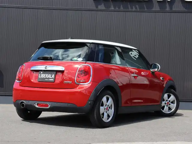 ＭＩＮＩ ミニ クーパー 長野県 2015(平27)年 3.9万km 赤 ・ペッパーＰＫＧ　/・純正ナビ　/・バックカメラ　/・純正１５ＡＷ　/・横滑り防止　/・ライト／ＭＩＮＩエキサイトメントＰＫＧ　/・ＭＩＮＩドライビングモード/・アイドリングストップ