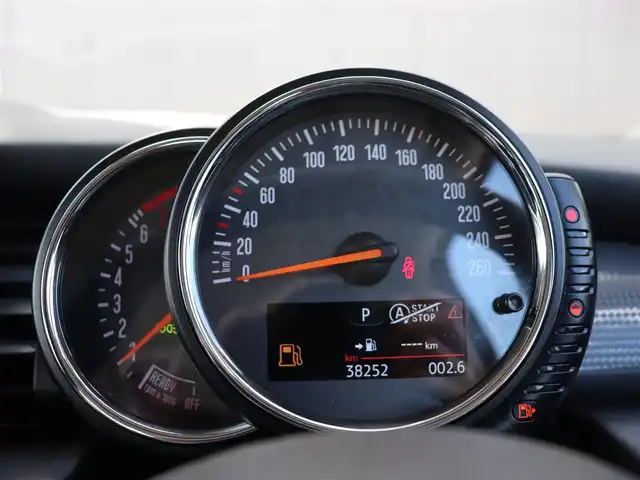 ＭＩＮＩ ミニ クーパー 長野県 2015(平27)年 3.9万km 赤 ・ペッパーＰＫＧ　/・純正ナビ　/・バックカメラ　/・純正１５ＡＷ　/・横滑り防止　/・ライト／ＭＩＮＩエキサイトメントＰＫＧ　/・ＭＩＮＩドライビングモード/・アイドリングストップ