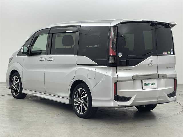 ホンダ ステップワゴン スパーダ クルスピセンシング 福岡県 2019(令1)年 4万km スーパープラチナメタリック 純正９型ナビ（フルセグＴＶ）　/全方位カメラ　/ビルトインＥＴＣ　/ドラレコ　/ＡＣＣ　/わくわくゲート　/衝突軽減ブレーキ　/レーンキープ　/パーキングアシスト　/両側電動スライドドア　/ハーフレザー　/シートヒーター