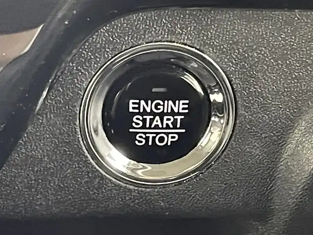 ホンダ ステップワゴン スパーダ クルスピセンシング 福岡県 2019(令1)年 4万km スーパープラチナメタリック 純正９型ナビ（フルセグＴＶ）　/全方位カメラ　/ビルトインＥＴＣ　/ドラレコ　/ＡＣＣ　/わくわくゲート　/衝突軽減ブレーキ　/レーンキープ　/パーキングアシスト　/両側電動スライドドア　/ハーフレザー　/シートヒーター