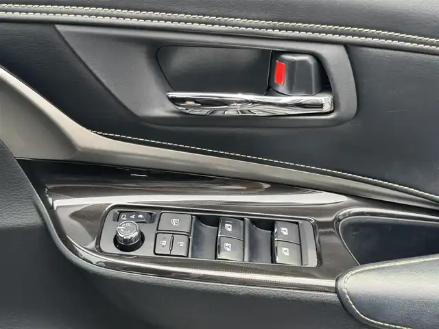 トヨタ ハリアー 滋賀県 2019(令1)年 5.9万km ブラック 禁煙車/純正９インチナビ/・Bluetooth/・フルセグテレビ/・USB/・HDMI/・SDカード/フルモデリスタエアロ /追従機能付クルーズコントロール/レーンキープアシスト/ドライブレコーダー/ビルトインETC/前後コーナーセンサー/電動パーキングブレーキ/電動リアゲート/自動防眩ミラー/衝突軽減ブレーキ/ブレーキホールド/スマートキー