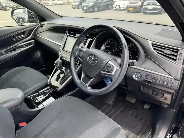 トヨタ ハリアー 滋賀県 2019(令1)年 5.9万km ブラック 禁煙車/純正９インチナビ/・Bluetooth/・フルセグテレビ/・USB/・HDMI/・SDカード/フルモデリスタエアロ /追従機能付クルーズコントロール/レーンキープアシスト/ドライブレコーダー/ビルトインETC/前後コーナーセンサー/電動パーキングブレーキ/電動リアゲート/自動防眩ミラー/衝突軽減ブレーキ/ブレーキホールド/スマートキー