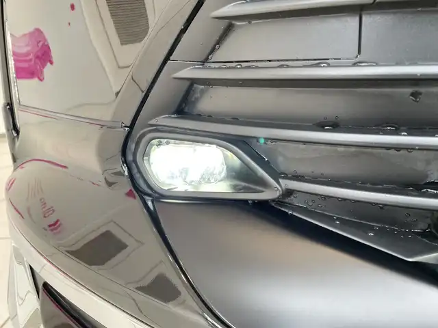 トヨタ ハリアー プレミアム 埼玉県 2019(令1)年 5.9万km ブラック セーフティセンス/純正９インチナビ/ Bluetooth/フルセグ/USB/HDMI/フルモデリスタエアロ /追従機能付クルーズコントロール/レーンキープアシスト/ドライブレコーダー/ビルトインETC/前後コーナーセンサー/電動パーキングブレーキ/電動リアゲート/自動防眩ミラー/衝突軽減ブレーキ/ブレーキホールド/スマートキー/禁煙車