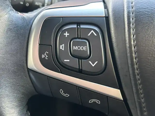 トヨタ ハリアー プレミアム 大阪府 2019(令1)年 5.9万km ブラック トヨタセーフティセンス/　・プリクラッシュセーフティ　PCS/　・レーントレーシングアシスト　LTA/　・レーンディパーチャーアラート　LDA/　・レーダークルーズコントロール　ACC/　・ロードサインアシスト　RSA/　・フロントクロストラフィックアラート　FCTA/　・リアクロストラフィックアラート　RCTA/　・プロアクティブドライビングアシスト　PDA/　・発信遅れ告知機能　TMN/純正９インチナビ/　Bluetooth/フルセグ/USB/HDMI/フルモデリスタエアロ/バックカメラ/電動リアゲート/LEDオートライト/フォグランプ/オートマチックハイビーム/ハーフレザーシート/D席パワーシート/ビルトインETC/前後コーナーセンサー/電動パーキングブレーキ/ブレーキホールド/自動防眩ミラー/スマートキー/禁煙車