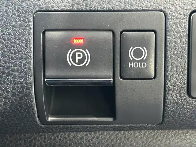 トヨタ ハリアー プレミアム 大阪府 2019(令1)年 5.9万km ブラック トヨタセーフティセンス/　・プリクラッシュセーフティ　PCS/　・レーントレーシングアシスト　LTA/　・レーンディパーチャーアラート　LDA/　・レーダークルーズコントロール　ACC/　・ロードサインアシスト　RSA/　・フロントクロストラフィックアラート　FCTA/　・リアクロストラフィックアラート　RCTA/　・プロアクティブドライビングアシスト　PDA/　・発信遅れ告知機能　TMN/純正９インチナビ/　Bluetooth/フルセグ/USB/HDMI/フルモデリスタエアロ/バックカメラ/電動リアゲート/LEDオートライト/フォグランプ/オートマチックハイビーム/ハーフレザーシート/D席パワーシート/ビルトインETC/前後コーナーセンサー/電動パーキングブレーキ/ブレーキホールド/自動防眩ミラー/スマートキー/禁煙車