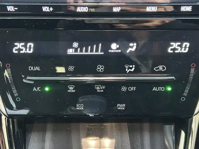 トヨタ ハリアー プレミアム 大阪府 2019(令1)年 5.9万km ブラック トヨタセーフティセンス/　・プリクラッシュセーフティ　PCS/　・レーントレーシングアシスト　LTA/　・レーンディパーチャーアラート　LDA/　・レーダークルーズコントロール　ACC/　・ロードサインアシスト　RSA/　・フロントクロストラフィックアラート　FCTA/　・リアクロストラフィックアラート　RCTA/　・プロアクティブドライビングアシスト　PDA/　・発信遅れ告知機能　TMN/純正９インチナビ/　Bluetooth/フルセグ/USB/HDMI/フルモデリスタエアロ/バックカメラ/電動リアゲート/LEDオートライト/フォグランプ/オートマチックハイビーム/ハーフレザーシート/D席パワーシート/ビルトインETC/前後コーナーセンサー/電動パーキングブレーキ/ブレーキホールド/自動防眩ミラー/スマートキー/禁煙車