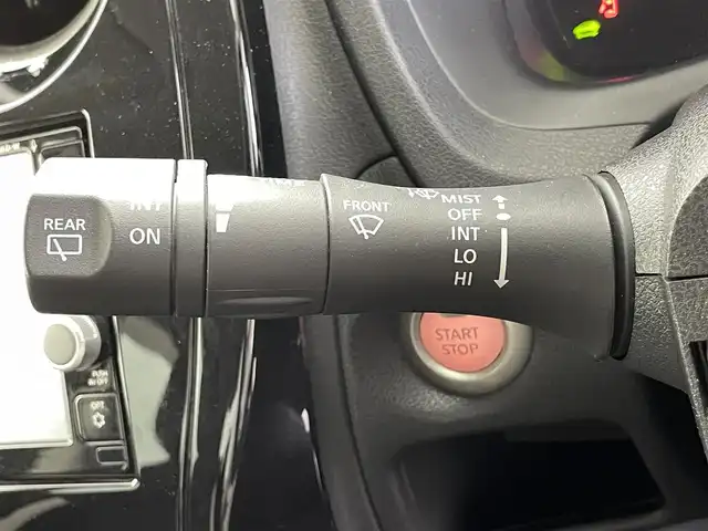 日産 ノート e－パワー X 福井県 2017(平29)年 1.9万km スーパーブラック 純正ナビ/【AM/FM/CD/Bluetooth/フルセグTV】/アラウンドビューモニター/ETC/デジタルインナーミラー/エマージェンシーブレーキ/レーンキープアシスト/純正フロアマット/純正アルミホイール/衝突軽減システム/ISOFIX/取扱説明書/コーナーセンサー