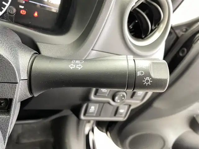 日産 ノート e－パワー X 福井県 2017(平29)年 1.9万km スーパーブラック 純正ナビ/【AM/FM/CD/Bluetooth/フルセグTV】/アラウンドビューモニター/ETC/デジタルインナーミラー/エマージェンシーブレーキ/レーンキープアシスト/純正フロアマット/純正アルミホイール/衝突軽減システム/ISOFIX/取扱説明書/コーナーセンサー
