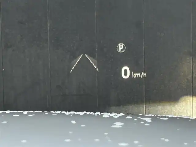 ランドローバー レンジローバーヴェラール SE 180PS 茨城県 2018(平30)年 7.9万km 白 純正ナビ/（AM.FM.BT）/フルセグTV/360°カメラ/ETC/ドラレコ/コンビニエンスパック/ドライブプロパック/HUD/パノラマSR/ACC/LKA/BSM/D/N席Pシート/D/N席シートH/パワーバックドア/スマートキー/プッシュスタート