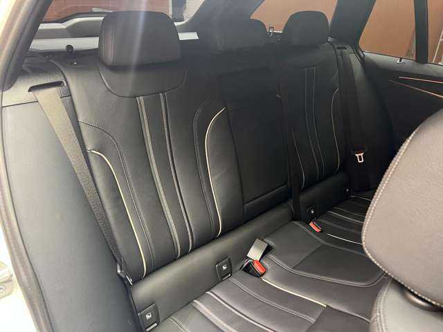 ＢＭＷ ＢＭＷ ５２３ｄ ツーリングxDrive Mスポーツ 千葉県 2023(令5)年 4.1万km アルピンホワイト ハイラインＰＫＧ　/黒革シート　/ＡＣＣ　/ナビ　/ＴＶ　/Ｂｌｕｅｔｏｏｔｈ接続　/Ｂカメラ　/ＨＵＤ　/シートヒーター　/電動リアゲート　/パーキングアシスタント　/オートハイビーム　/衝突軽減Ｂ　/ＢＳＭ　/ＬＫＡ　/ＥＴＣ