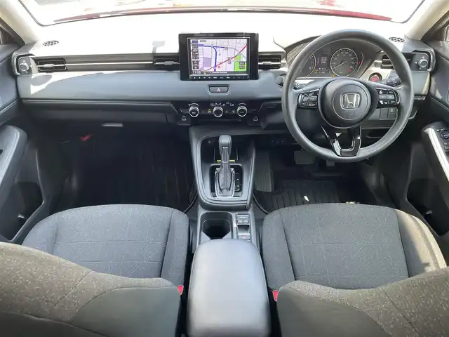 ホンダ ヴェゼル G 福岡県 2022(令4)年 1.7万km プレミアムクリスタルレッドM 純正ディーラーナビ/Bluetooth対応/フルセグTV/AM/FM/置くだけ充電/クルーズコントロール/ダウンヒルアシストコントロール/バックカメラ/ビルトインETC/純正アルミホイール/純正フロアマット/コーナーセンサー/プッシュスタート/ドアバイザー/アイドリングストップ/保証書/取扱説明書/スマートキー