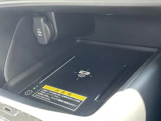 ホンダ ヴェゼル G 福岡県 2022(令4)年 1.7万km プレミアムクリスタルレッドM 純正ディーラーナビ/Bluetooth対応/フルセグTV/AM/FM/置くだけ充電/クルーズコントロール/ダウンヒルアシストコントロール/バックカメラ/ビルトインETC/純正アルミホイール/純正フロアマット/コーナーセンサー/プッシュスタート/ドアバイザー/アイドリングストップ/保証書/取扱説明書/スマートキー