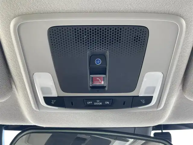 ホンダ ヴェゼル G 福岡県 2022(令4)年 1.7万km プレミアムクリスタルレッドM 純正ディーラーナビ/Bluetooth対応/フルセグTV/AM/FM/置くだけ充電/クルーズコントロール/ダウンヒルアシストコントロール/バックカメラ/ビルトインETC/純正アルミホイール/純正フロアマット/コーナーセンサー/プッシュスタート/ドアバイザー/アイドリングストップ/保証書/取扱説明書/スマートキー