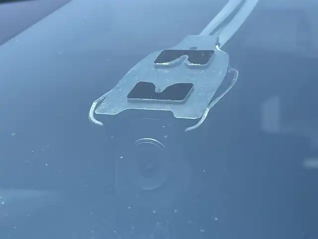 ホンダ ヴェゼル G 福岡県 2022(令4)年 1.7万km プレミアムクリスタルレッドM 純正ディーラーナビ/Bluetooth対応/フルセグTV/AM/FM/置くだけ充電/クルーズコントロール/ダウンヒルアシストコントロール/バックカメラ/ビルトインETC/純正アルミホイール/純正フロアマット/コーナーセンサー/プッシュスタート/ドアバイザー/アイドリングストップ/保証書/取扱説明書/スマートキー