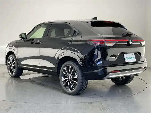 ホンダ ヴェゼル ハイブリッド e:HEV Z 愛知県 2025(令7)年 0.1千km クリスタルブラックパール 登録済未使用車/純正9型ナビ/Bluetooth/フルセグTV/ETC2.0/バックカメラ/BSM/パワーバックドア/ステアリングヒーター/前席シートヒーター/ワイヤレス充電/LEDヘッドライト/追従クルーズコントロール/禁煙車/ホンダセンシング/後退出庫サポート/e:HEV Z　3VC4AZ　Honda CONNECTディスプレー+ETC2.0車載器+ワイヤレス充電器(220/000)