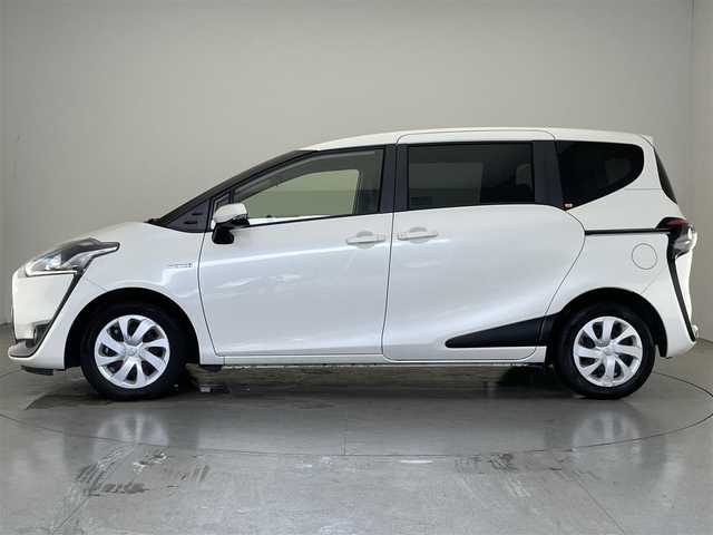 トヨタ シエンタ ハイブリッド G クエロ 愛知県 2018(平30)年 3.3万km ホワイトパールクリスタルシャイン 純正ナビ　フルセグＴＶ　Ｂｌｕｅｔｏｏｔｈ　ＤＶＤ再生　バックカメラ　両側電動スライドドア　純正ドラレコ　ＥＴＣ　黒ハーフレザー　オートハイビーム　ＬＥＤヘッドライト　衝突軽減　スマートキー　禁煙車