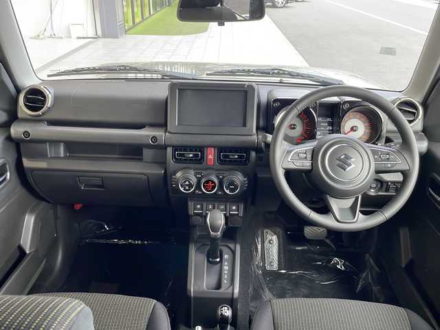 スズキ ジムニー ノマド FC 愛知県 2025(令7)年 0.1千km Ｄグリーン 登録済未使用車/衝突軽減システム/レーダークルーズコントロール/シートヒーター/コーナーセンサー/純正アルミホイール/LEDヘッドライト/ダウンヒルアシストコントロール/オートマチックハイビーム/４WD/ステアリングスイッチ/スマートキー/プッシュスタート