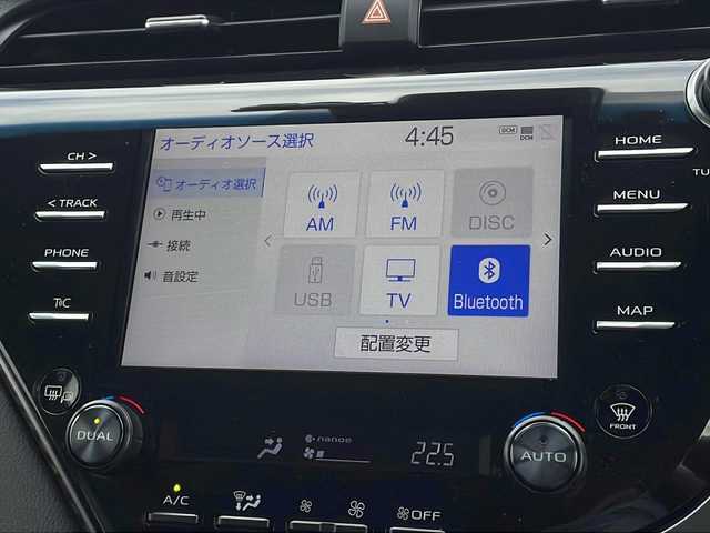 トヨタ カムリ G レザーパッケージ 山口県 2020(令2)年 4.3万km プラチナホワイトパールマイカ 純正ディスプレイオーディオ/・ナビ機能あり/・フルセグテレビ/・Bluetooth機能/・CD/DVD再生/・AM/FMラジオ/・交通情報/・Miracast/・USB入力端子/・ハンズフリー通話/バックカメラ/ヘッドアップディスプレイ/ETC/ドライブレコーダー/D/N席シートヒーター/クルーズコントロール/パワーシート/純正18インチアルミホイール/Toyota Safty Sense/・LDA/・ふらつき検知/・プリクラッシュセーフティ/・ブラインドスポットモニター/・リアクロストラフィックアラート/・パーキングサポートブレーキ/・クリアランスソナー/・オートハイビーム/スタッドレスAW積み込み
