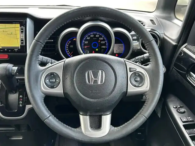 ホンダ Ｎ ＢＯＸ カスタム G ターボパッケージ 石川県 2012(平24)年 7.9万km プレミアムディープロッソパール ターボ車/純正メモリナビ/(AM/FM/CD/DVD/BT/iPod)/バックカメラ/両側パワースライドドア/クルーズコントロール/横滑り防止装置/盗難防止装置/ルーフコンソール/ETC/プッシュスタート/スマートキー/スペアキー×１/純正フロアマット/純正15インチアルミホイール/保証書/取扱説明書