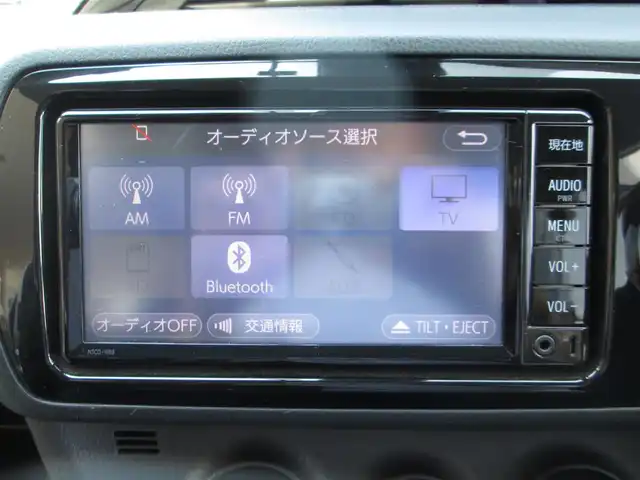 トヨタ ヴィッツ F セーフティーエディションⅡ 千葉県 2018(平30)年 2万km シルバーM ワンオーナー/純正SDナビ、ワンセグTV/バックカメラ/純正オーディオ【CD/BT/SD】/Toyota Safety Sense/LEDヘッドライト&ハロゲンフォグランプ/クリアランスソナー/先行車発進告知/ナビ連動ステアリングスイッチ/純正前方ドライブレコーダー/スペアキー/取扱説明書/ナビ取扱説明書/新車時保証書/トヨタ整備記録簿(R1/R2/R3/R4/R5)