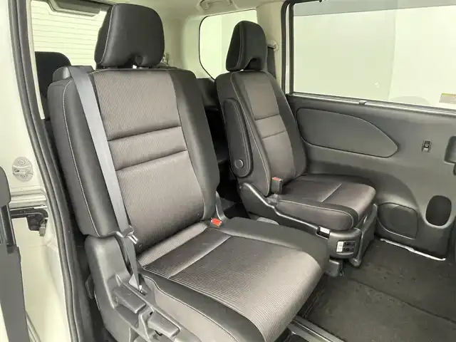 日産 セレナ ハイウェイスター プロパイロットED 大阪府 2017(平29)年 3.4万km ブリリアントホワイトパール 2トーン プロパイロット/エマージェンシーブレーキ/フリップダウンモニター/純正メモリナビ/　　CD/DVD/Bt/フルセグTV/バックカメラ/クルーズコントロール/両側パワースライドドア/LEDオートライト/フォグランプ/純正16インチアルミホイール/車線逸脱警報/車線逸脱防止支援システム/踏み間違い衝突防止アシスト/オートブレーキホールド/フロントバックソナー/アイドリングストップ/スマートキー/ビルトインETC