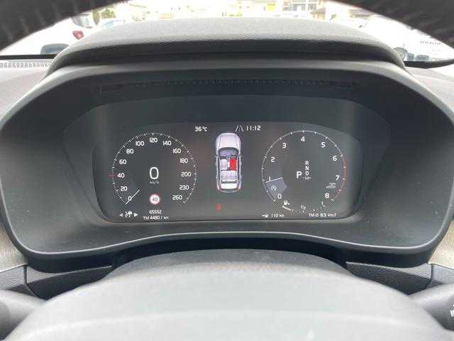 ボルボ ＸＣ４０ T4 AWD インスクリプション 埼玉県 2019(令1)年 6.6万km グレー 黒革シート　/ｈａｒｍａｎ／ｋａｒｄｏｎ　/純正ナビ　/３６０度カメラ　/地デジ　/カープレイ　/シートヒーター　/パワーシート　/ステアリングヒーター　/パワーバックドア　/ＡＣＣ　/ＬＫＡ　/ドライブレコーダー　/ＥＴＣ
