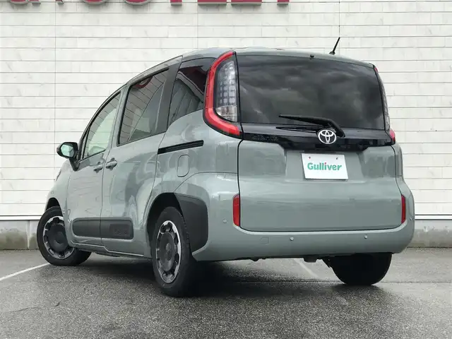 トヨタ シエンタ Z 富山県 2023(令5)年 2.2万km アーバンカーキ 純正ディスプレイオーディオ/ナビ/フルセグTV/全周囲カメラ/プリクラッシュセーフティ/コーナーセンサー/レーンキープアシスト/レーダークルーズコントロール/両側パワースライドドア/シートヒーター/LEDヘッドライト/オートライト/オートハイビーム/プッシュスタート/スマートキー/革巻きステアリング/ETC